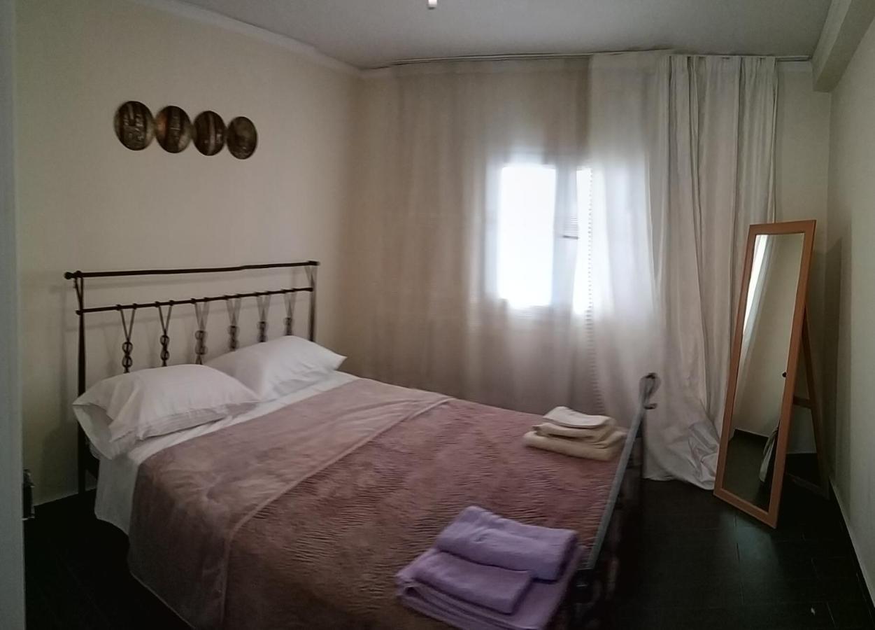 Near Airport And Metropolitan Artemis George Cozy Home Buitenkant foto